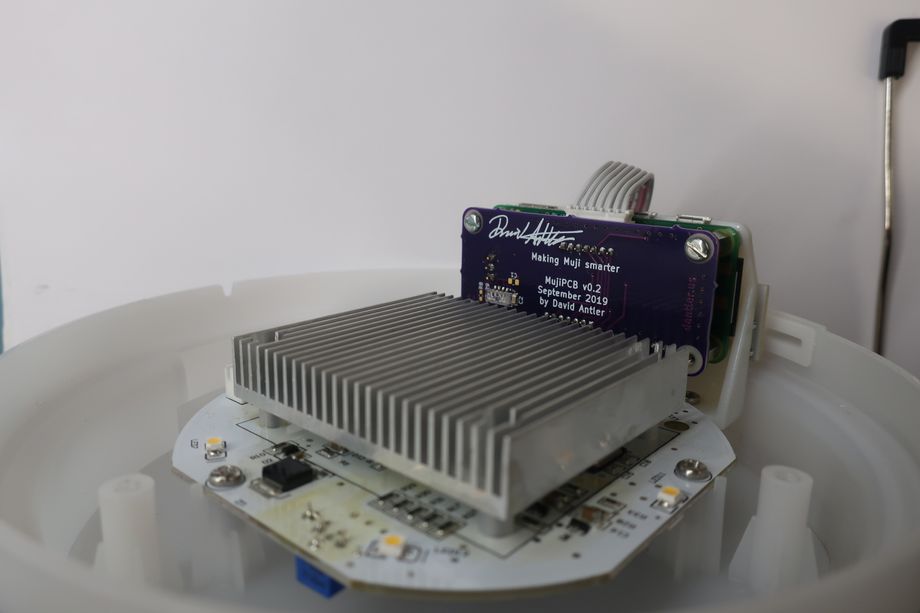 The new backplate, from a side angle. The new backplate, from a side angle.